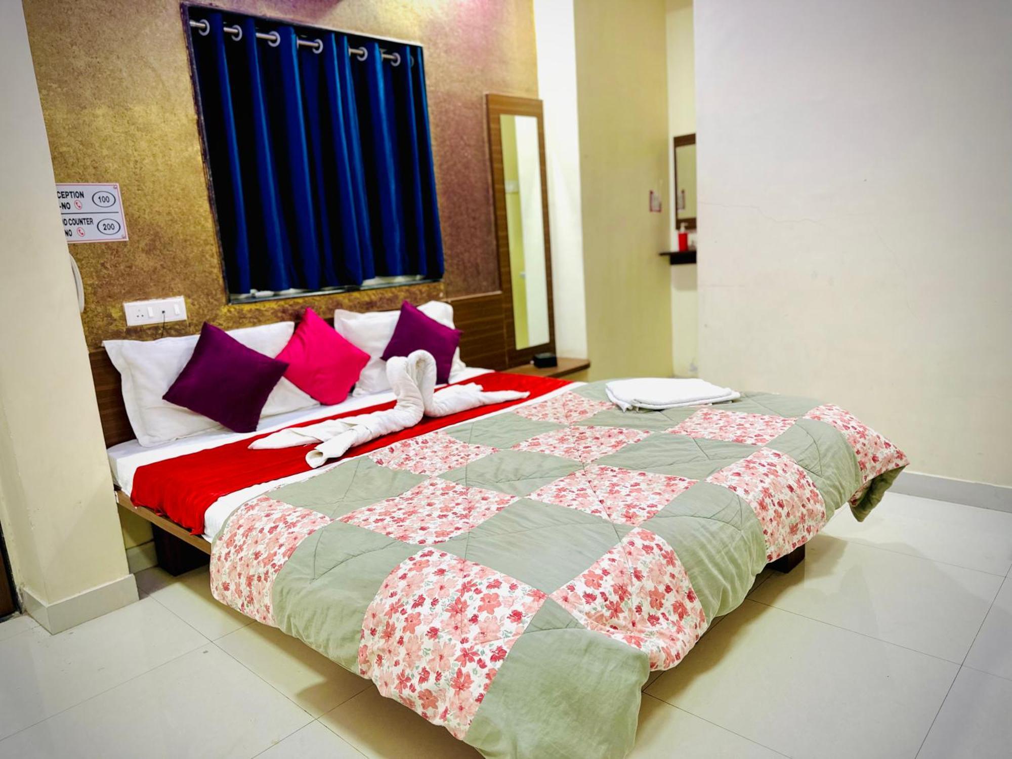 Hotel Sawai Executive Jadhavwadi Exterior foto