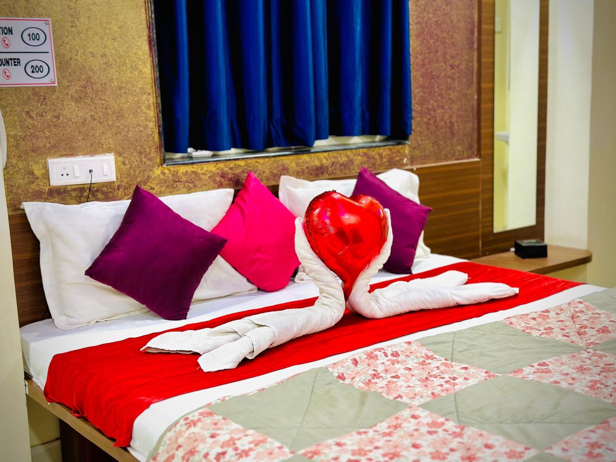 Hotel Sawai Executive Jadhavwadi Exterior foto