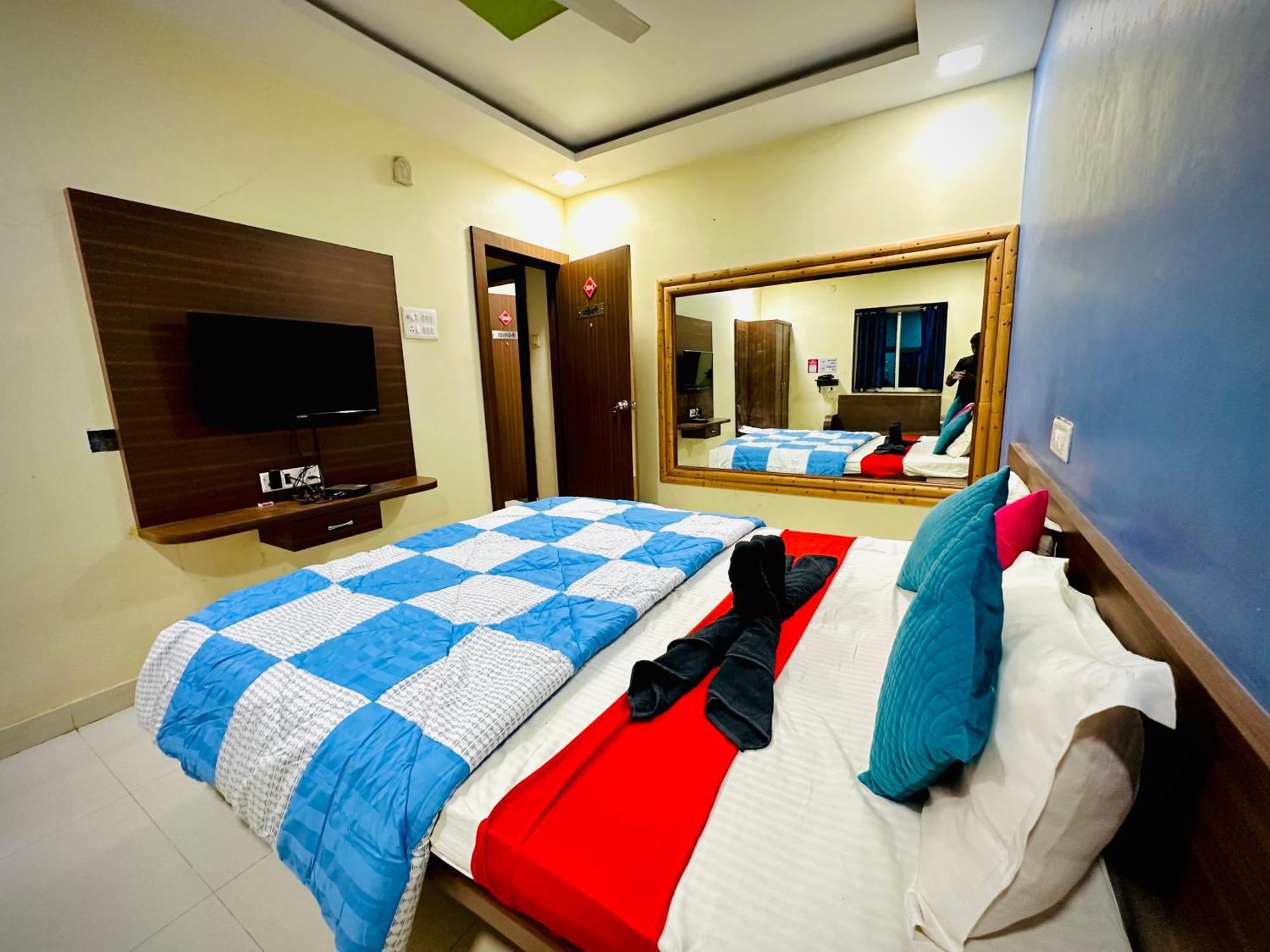 Hotel Sawai Executive Jadhavwadi Exterior foto